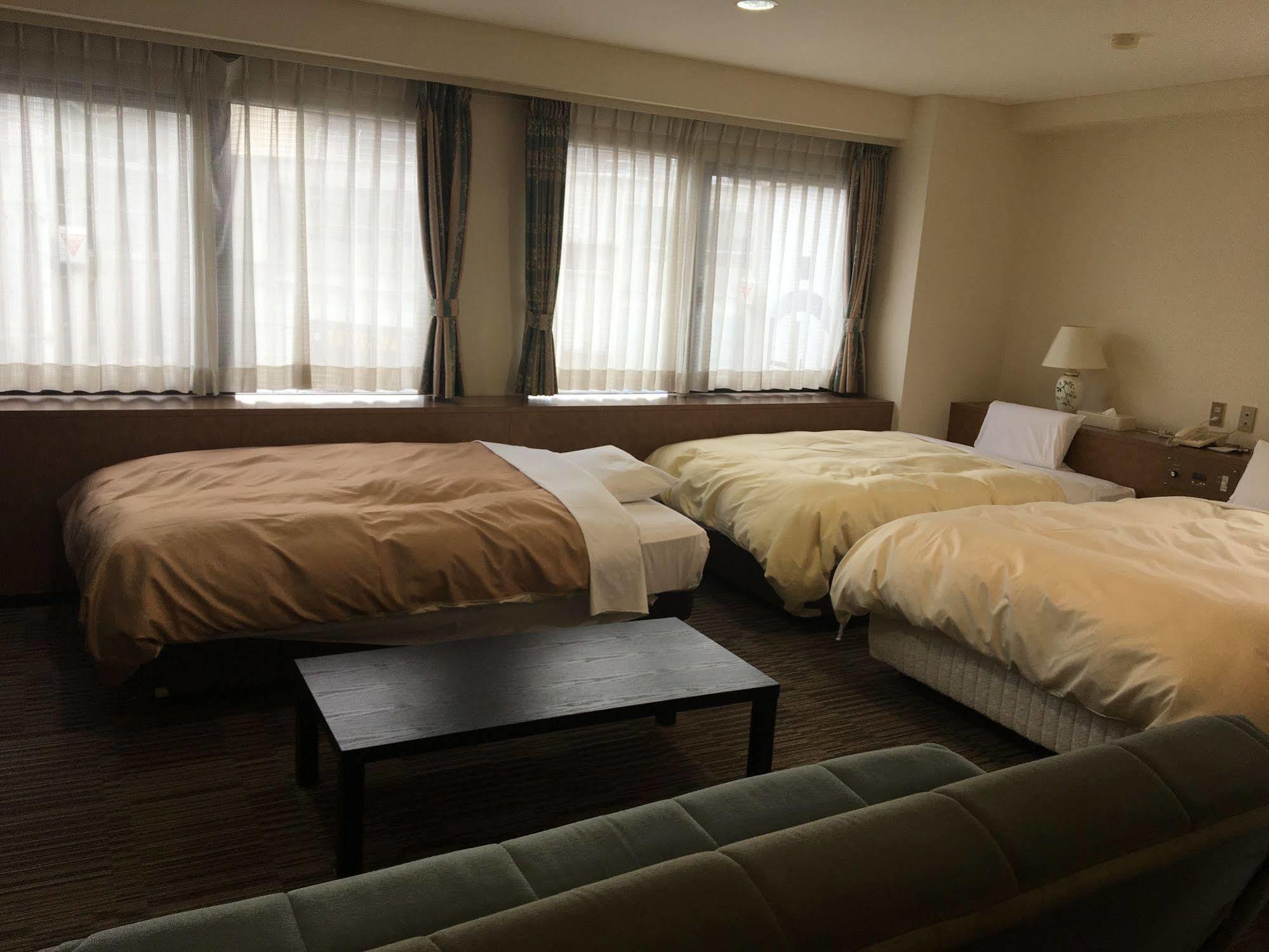 Hotel Crown Hills Matsuyama Macujama Kültér fotó